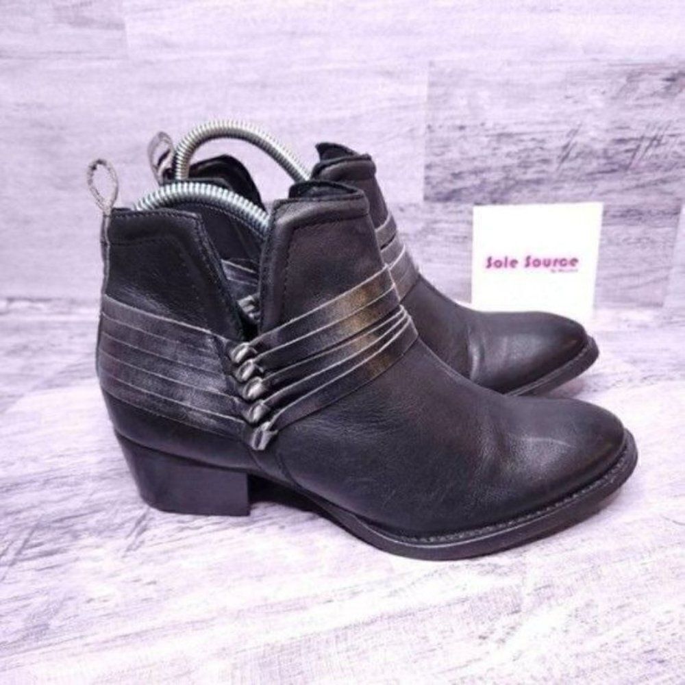 Diba True Skyler V Cut Leather Ankle Boot Black Silver Women's sz 6.5